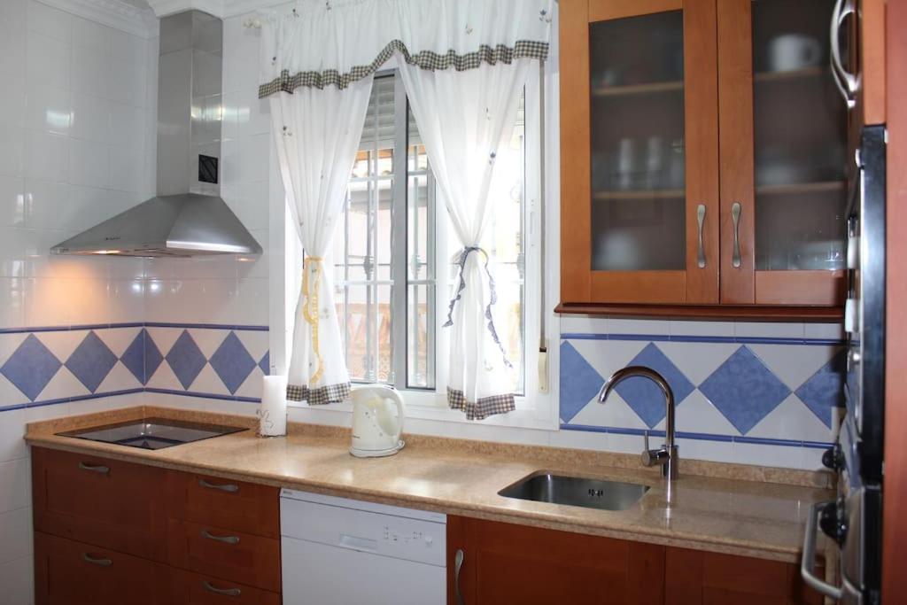 Casa 4 Dormitorios En 아야몬테 외부 사진