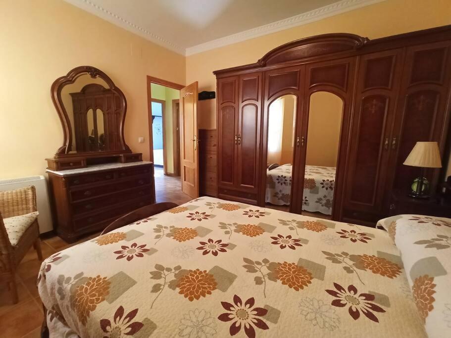 Casa 4 Dormitorios En 아야몬테 외부 사진
