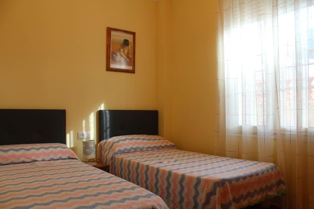 Casa 4 Dormitorios En 아야몬테 외부 사진